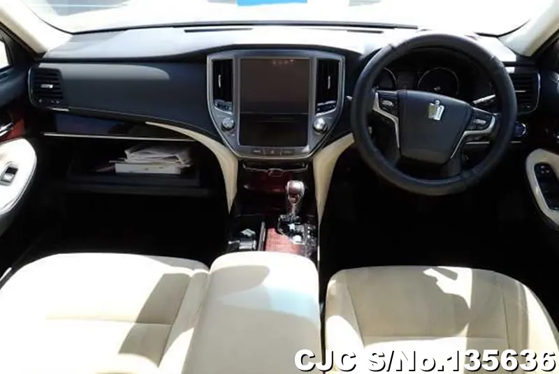 2017 Toyota / Crown Stock No. 135636