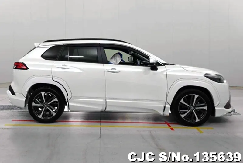 2023 Toyota / Corolla Cross Stock No. 135639