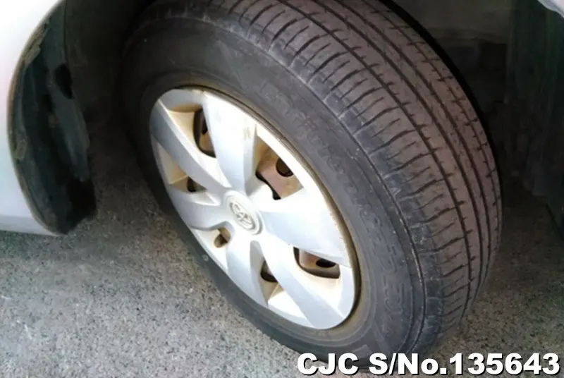2009 Toyota / Corolla Axio Stock No. 135643