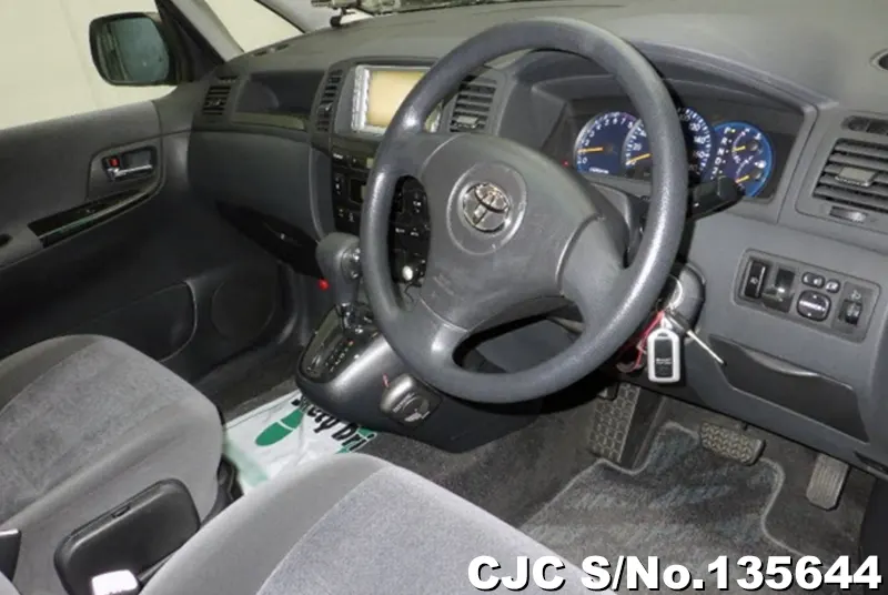 2005 Toyota / Spacio Stock No. 135644