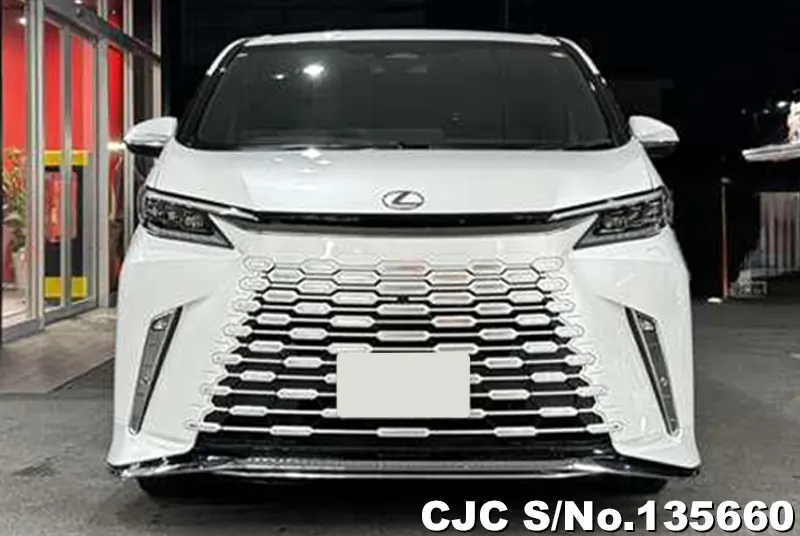 2025 Lexus / LM500h Stock No. 135660