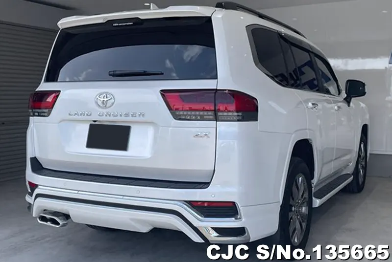 2021 Toyota / Land Cruiser Stock No. 135665