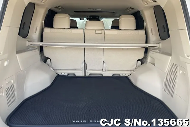 2021 Toyota / Land Cruiser Stock No. 135665