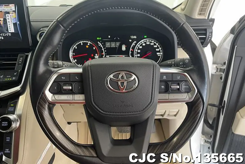 2021 Toyota / Land Cruiser Stock No. 135665