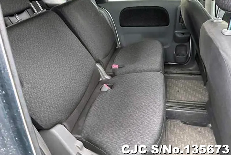 2011 Toyota / Sienta Stock No. 135673