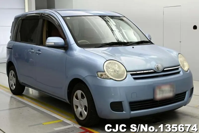 2011 Toyota / Sienta Stock No. 135674