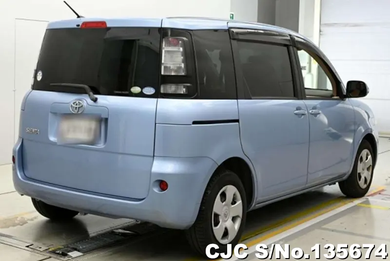 2011 Toyota / Sienta Stock No. 135674