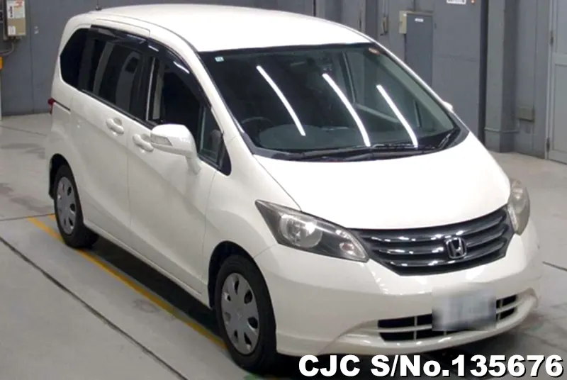 2010 Honda / Freed Stock No. 135676