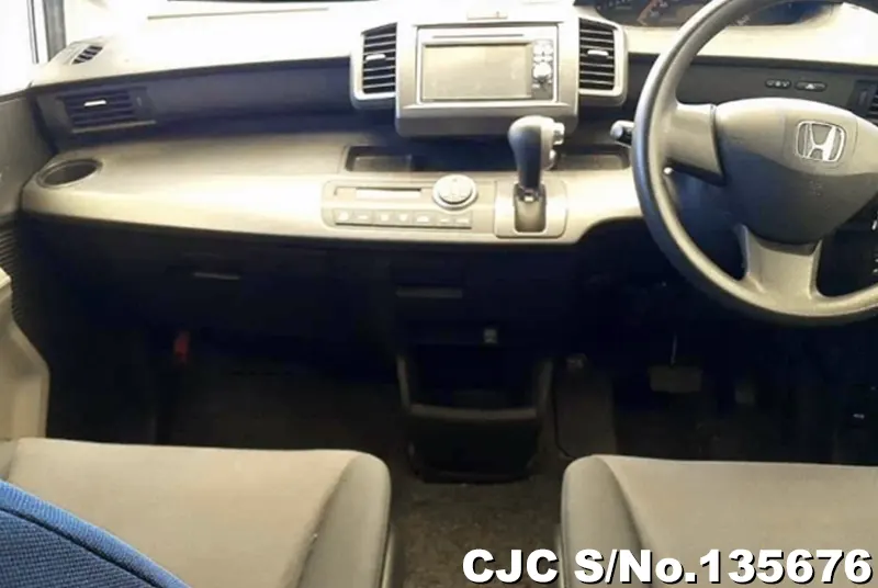 2010 Honda / Freed Stock No. 135676