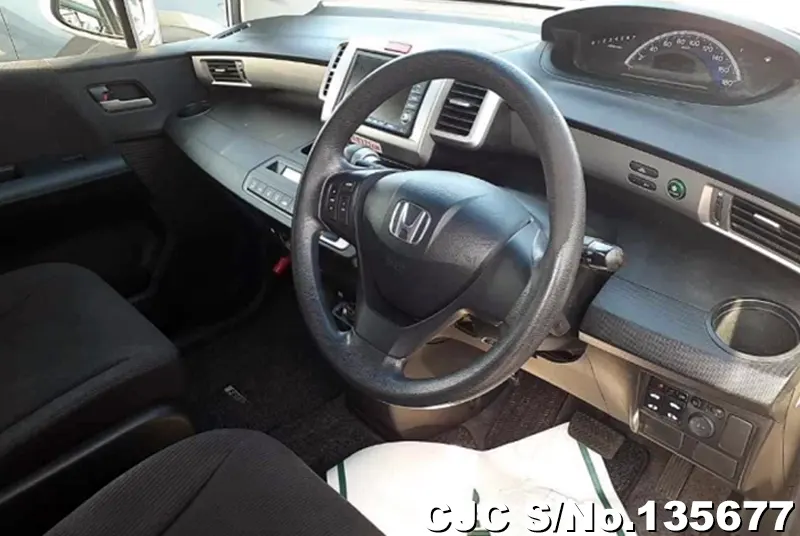 2011 Honda / Freed Stock No. 135677