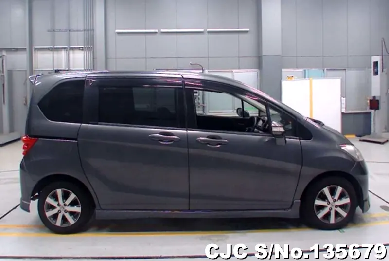 2010 Honda / Freed Stock No. 135679