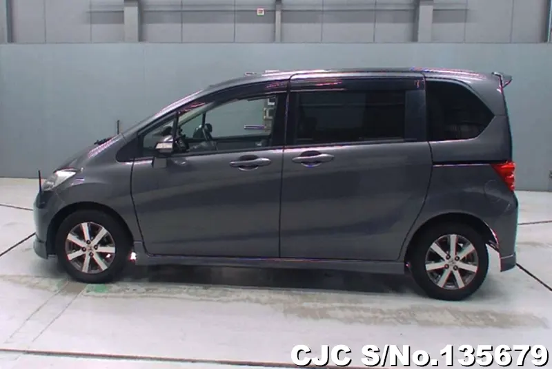 2010 Honda / Freed Stock No. 135679