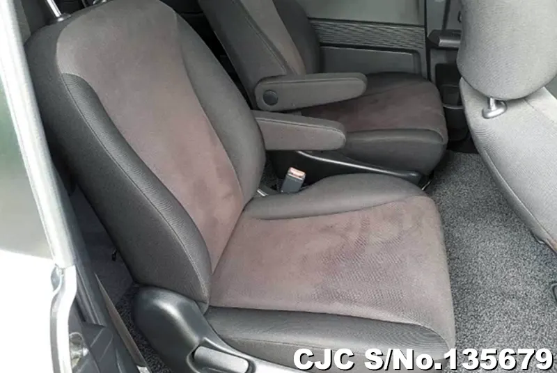 2010 Honda / Freed Stock No. 135679