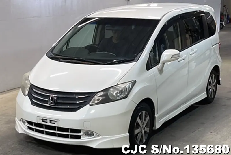 2011 Honda / Freed Stock No. 135680
