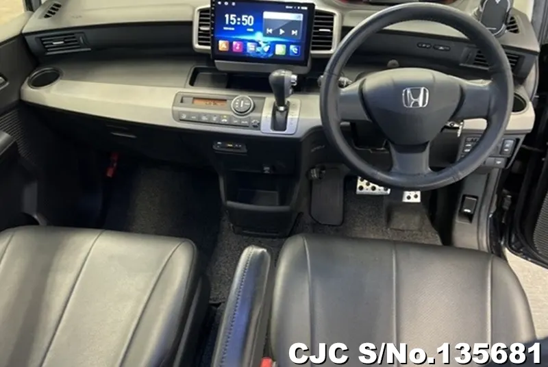 2010 Honda / Freed Stock No. 135681