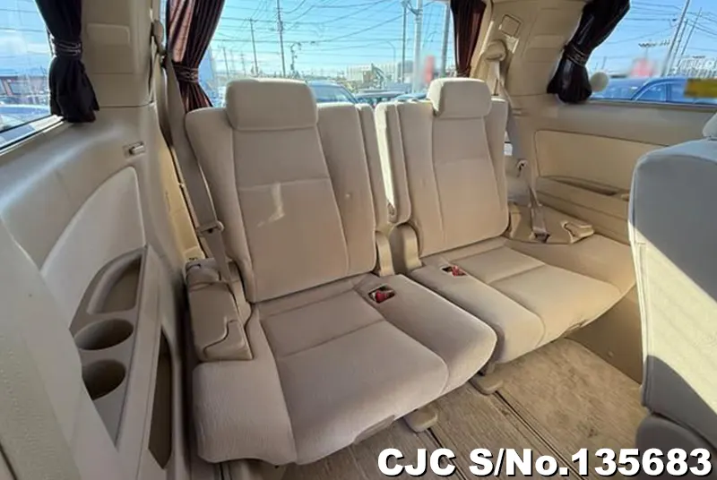 2012 Toyota / Alphard Stock No. 135683