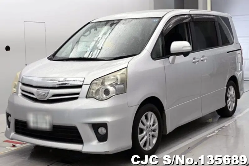 2011 Toyota / Noah Stock No. 135689