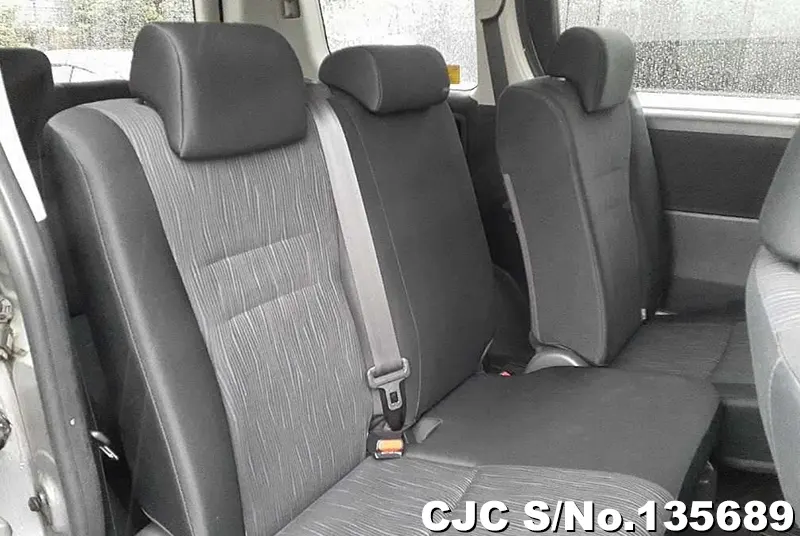 2011 Toyota / Noah Stock No. 135689