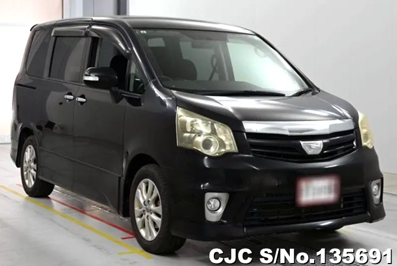 2011 Toyota / Noah Stock No. 135691