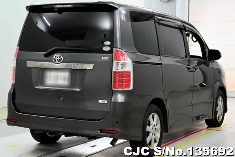 2010 Toyota / Noah Stock No. 135692