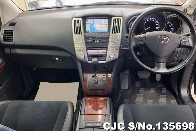 2009 Toyota / Harrier Stock No. 135698