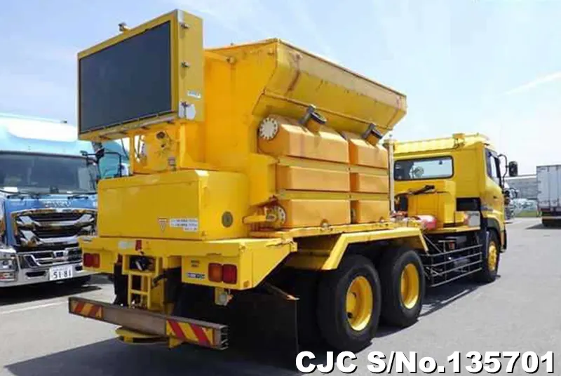 2006 Nissan / UD Stock No. 135701