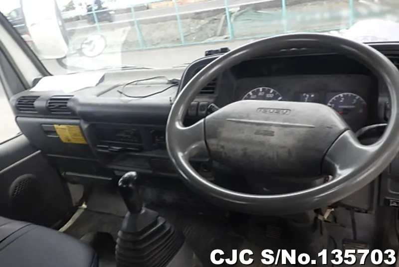 2006 Isuzu / Elf Stock No. 135703