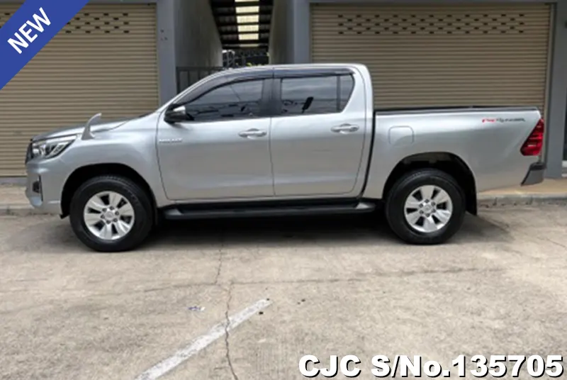 2018 Toyota / Hilux / Revo Stock No. 135705