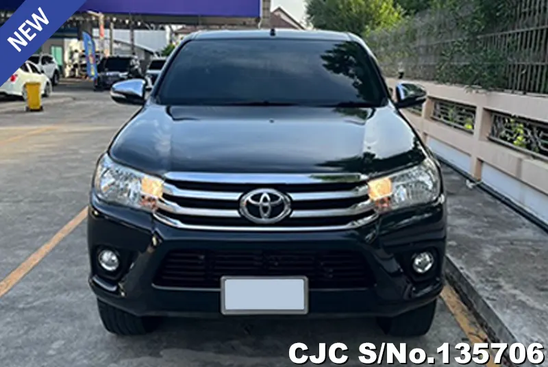 2015 Toyota / Hilux / Revo Stock No. 135706