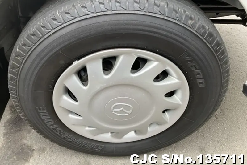 2017 Mazda / Bongo Stock No. 135711