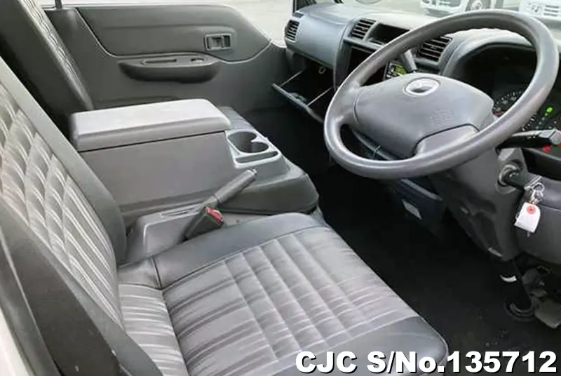 2017 Mazda / Bongo Stock No. 135712