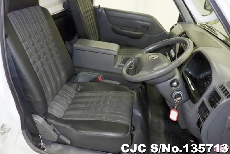 2020 Mazda / Bongo Stock No. 135713