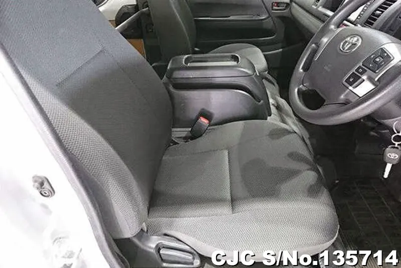 2021 Toyota / Hiace Stock No. 135714