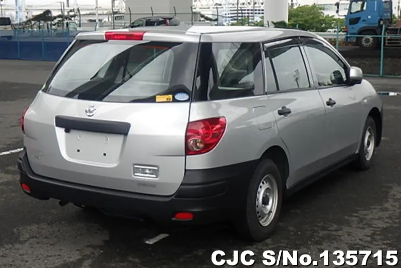 Nissan AD Van in Silver for Sale Image 2