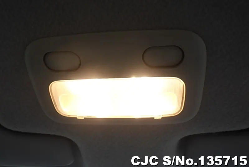 Nissan AD Van in Silver for Sale Image 35