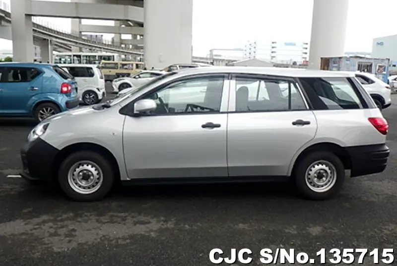 Nissan AD Van in Silver for Sale Image 6