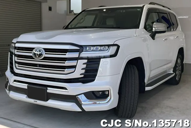 2021 Toyota / Land Cruiser Stock No. 135718