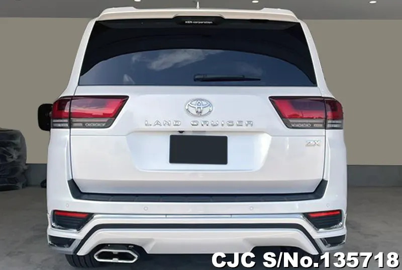 2021 Toyota / Land Cruiser Stock No. 135718