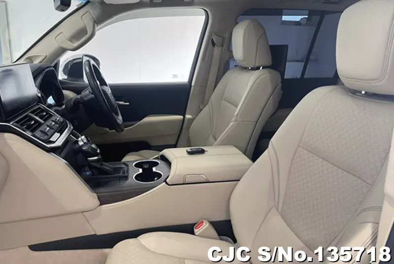 2021 Toyota / Land Cruiser Stock No. 135718