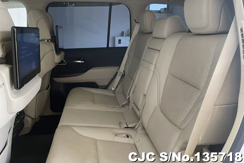 2021 Toyota / Land Cruiser Stock No. 135718