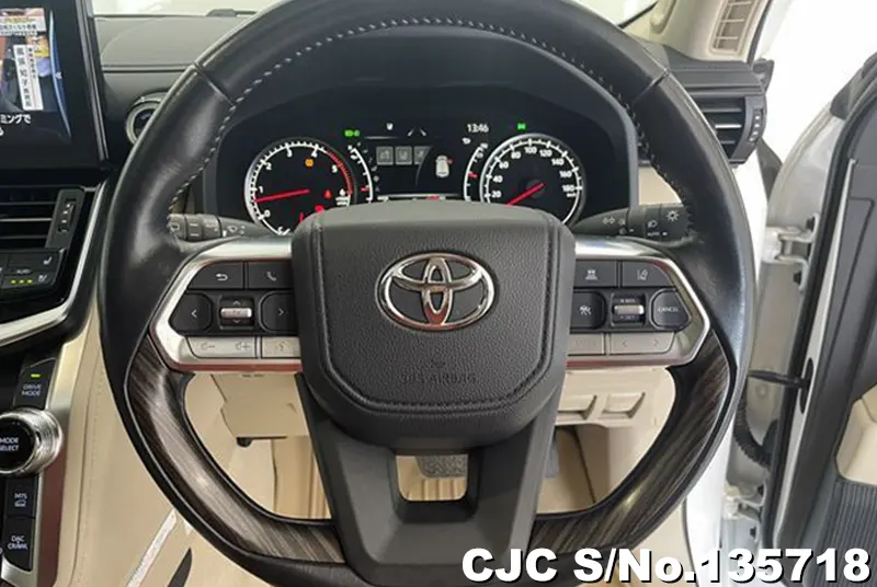 2021 Toyota / Land Cruiser Stock No. 135718