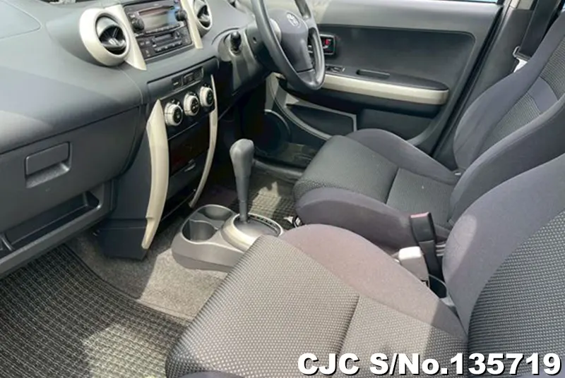 2005 Toyota / IST Stock No. 135719