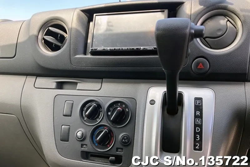 2019 Nissan / Caravan Stock No. 135722