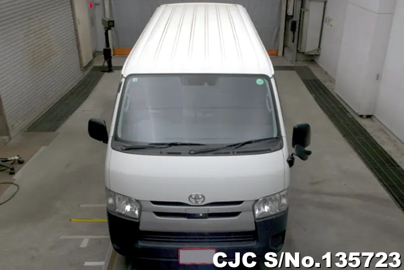 2019 Toyota / Hiace Stock No. 135723