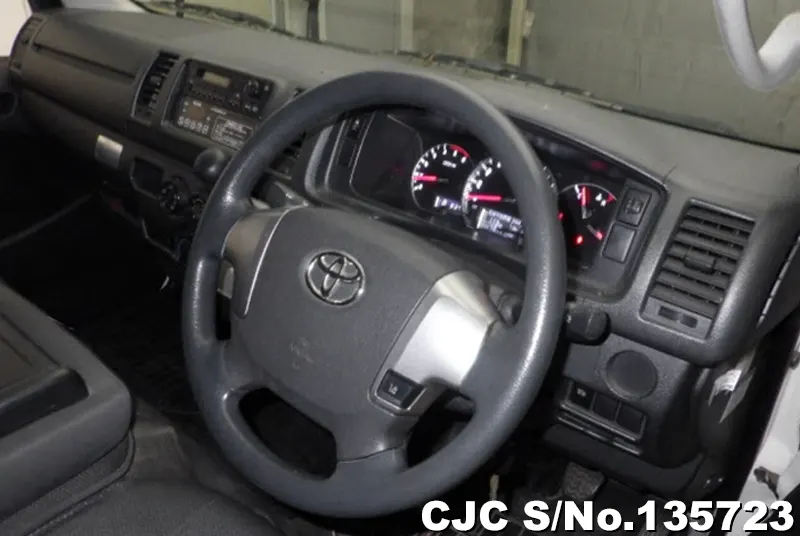 2019 Toyota / Hiace Stock No. 135723