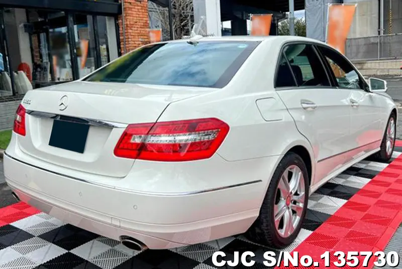 2011 Mercedes Benz / E Class Stock No. 135730
