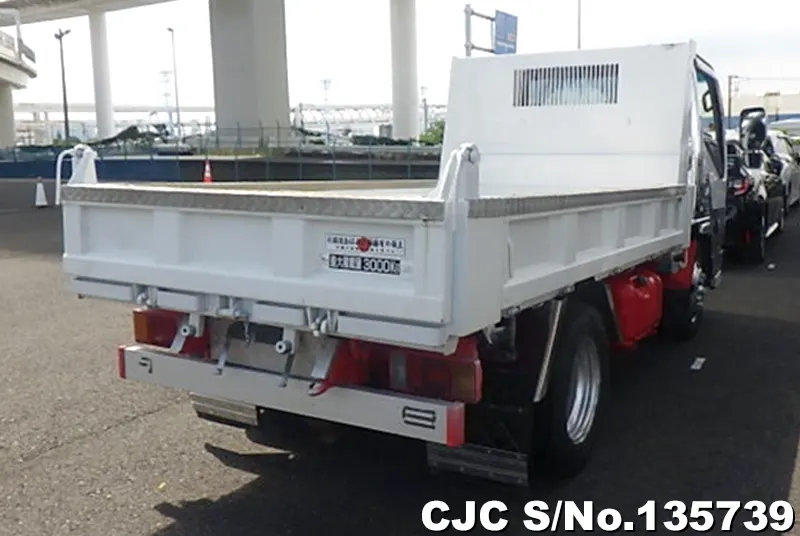 2006 Isuzu / Elf Stock No. 135739