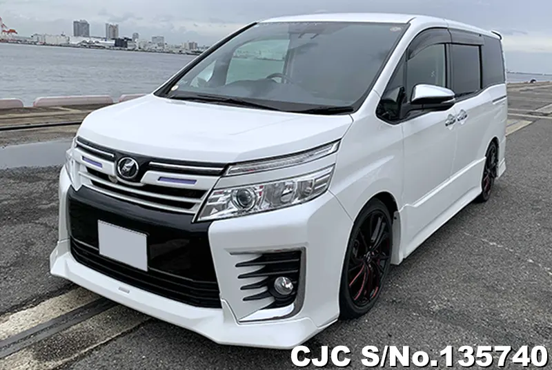 2016 Toyota / Voxy Stock No. 135740