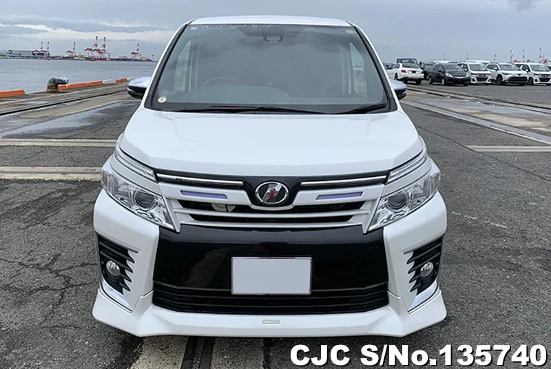 2016 Toyota / Voxy Stock No. 135740