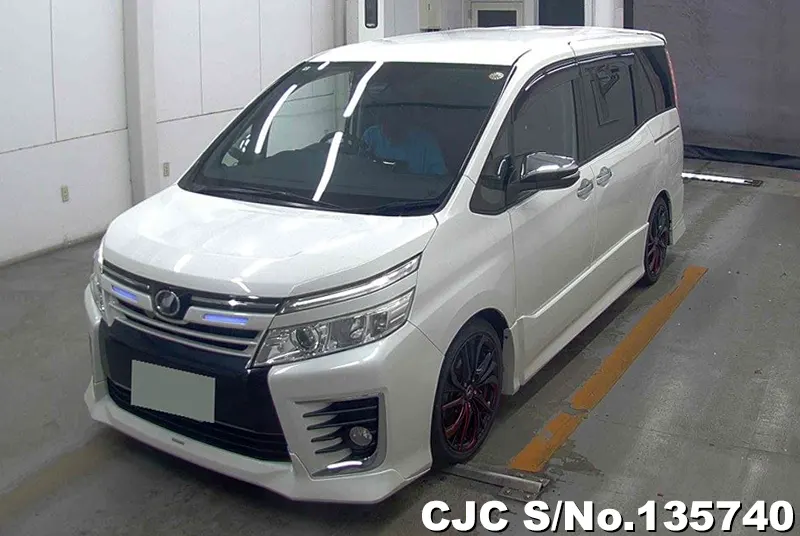 2016 Toyota / Voxy Stock No. 135740